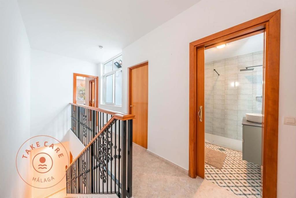 Spacious Home With Lovely Garden - Tcm Rincón de la Victoria Esterno foto